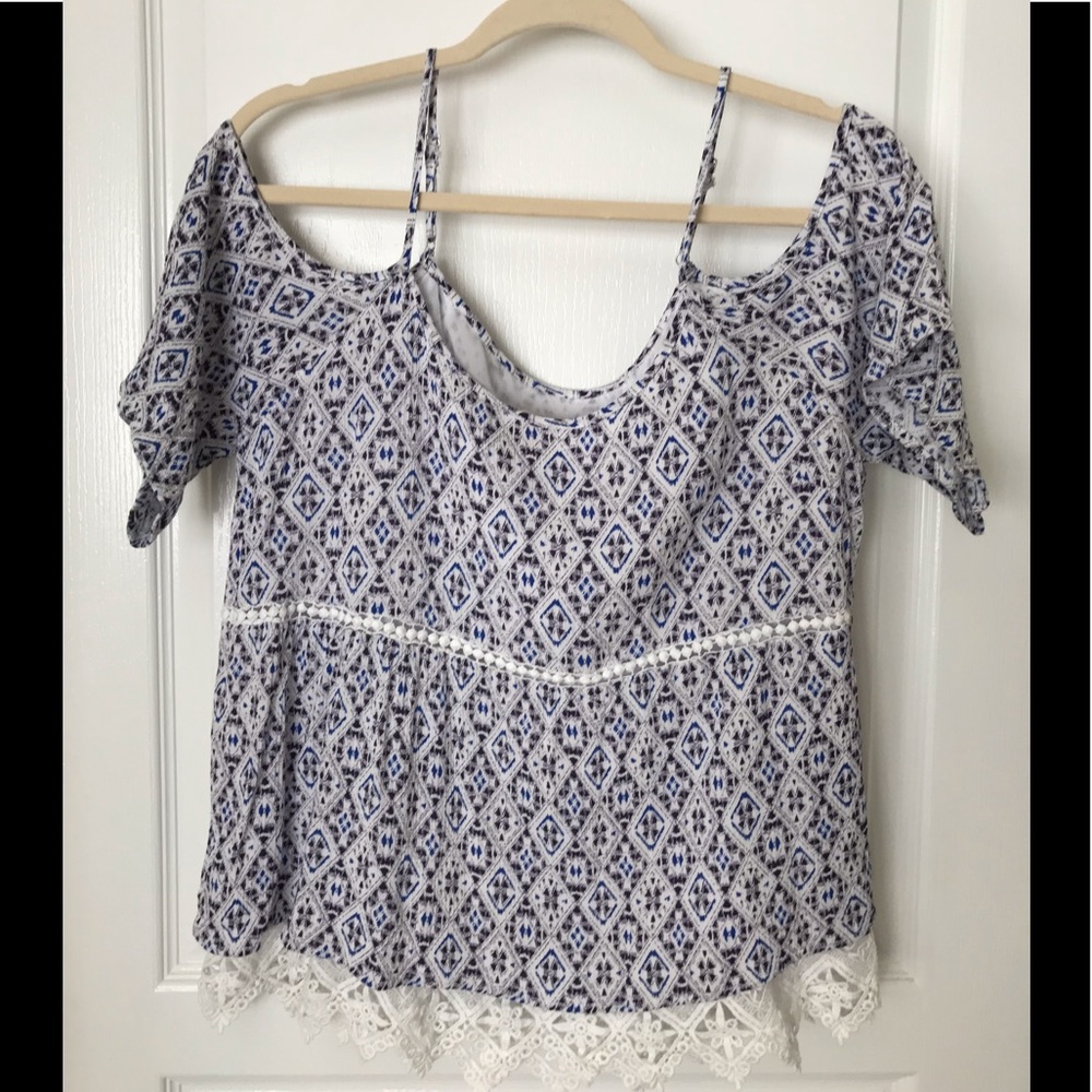 Cold shoulder top/blouse